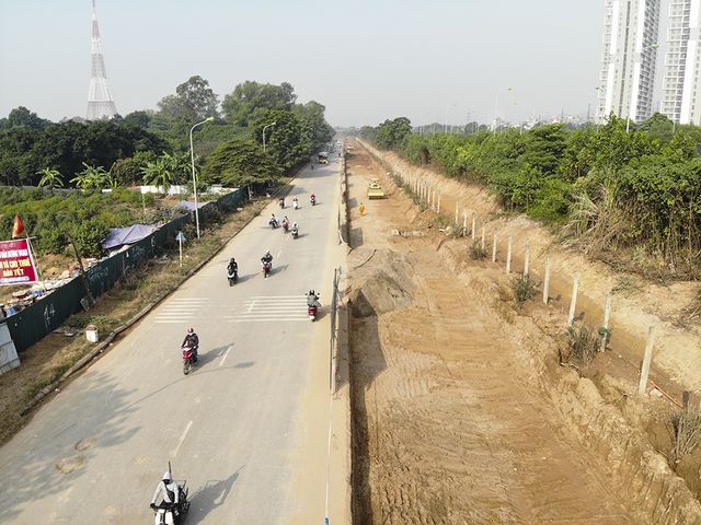 Mở rộng đường gom đại lộ thăng long